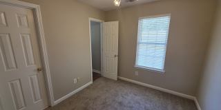 602 N Fairfield Drive Gallery 21