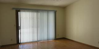 4 beds, 2 baths, 2 car garage . Boulder City RV parking Gallery 4