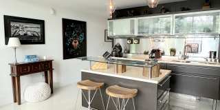 6000 Collins Avenue Gallery 20