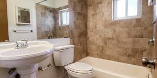 Hallwood Manor Apartments Gallery 22