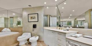 19955 NE 38th Ct Gallery 25