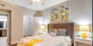 Hollister Place Gallery 3