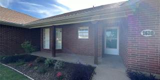 1610 Morrow Lane Gallery 2