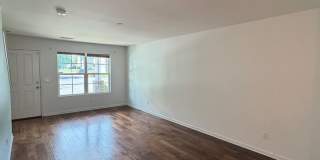 Townhome in Villages of Riverwood, Upgrades include Granite, Hdwd Floors, 1 Car Garage, Community Pool and Fitness Gallery 31
