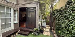 Hidden Garden Retreat – A One-Bedroom Oasis in the Heart of Venice Gallery 31