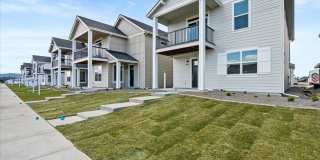 5-bedroom, 3-bedroom single family home! Gallery 6