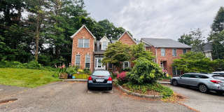 * RE-RENTAL AVAILABLE 11/16/26 * 3 Bedroom, 2.5 Bath Townhouse Gallery 1