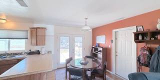 Charming 3 Bedroom, 2 Bathroom NE ABQ Home. Refrigerated Air! Spacious backyard. Near Uptown Gallery 8
