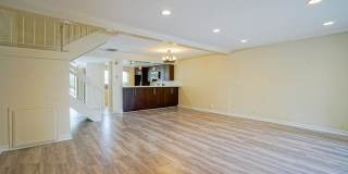 5760 Owensmouth Avenue Gallery 1