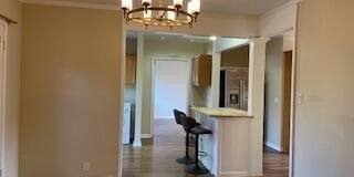 2521 Fairmount Avenue Gallery 22