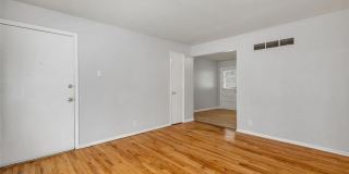 249 Chambers Road Gallery 7