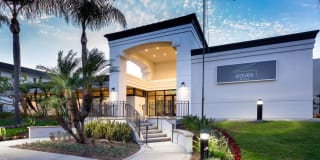 eaves Seal Beach Gallery 38