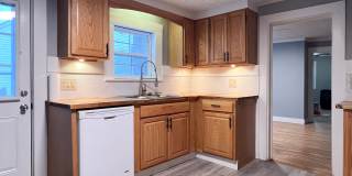 180 Birch Street Gallery 12