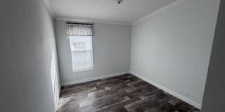 79 5th Street W Gallery 12