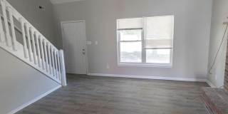 Large 3 bedroom Duplex Gallery 5