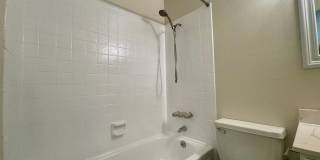 Beautiful 5 bedroom 2.5 bathroom home available NOW!!! Gallery 17