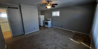 2 Bedroom, 1 Bathroom home! Gallery 1