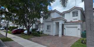 11525 NW 71st St Gallery 1