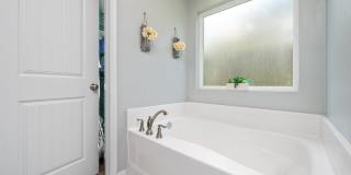 202 Wainwright Drive Gallery 23
