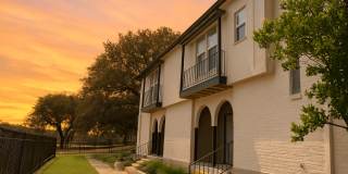 Oak Terrace Gallery 1