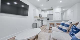 2946 Overcup St Gallery 7