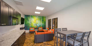 2900 Lux Apartment Homes Gallery 12