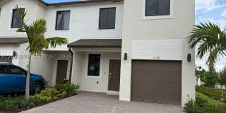 1539 NW 1st Gallery 1