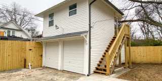 Recently renovated efficiency apartment in midtown Gallery 1
