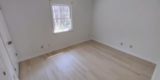 2211 Peppertree Street Gallery 6
