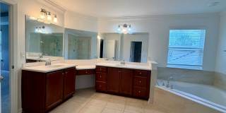 Spacious 5-Bedroom Home with Over 3,000 Sq. Ft. in a Fantastic Community! Gallery 15