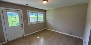 Three Bedroom Home Within Walking Distance to Alabama A&M Gallery 4