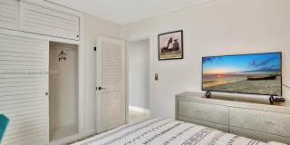 2321 SE 15th St Gallery 14