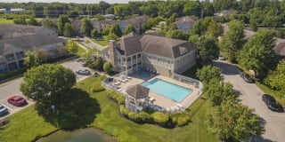 Linden Square Gallery 12