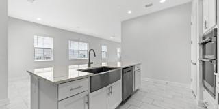 467 RUM RUNNER Way Gallery 8