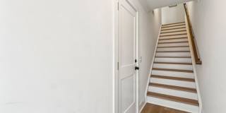 5015 Grayton Alley Gallery 17