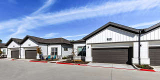 Overture River District - 55+ Apartment Homes Gallery 25