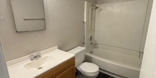 River Walk Apartments Gallery 208