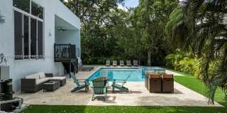 1759 SW 30th Pl Gallery 43