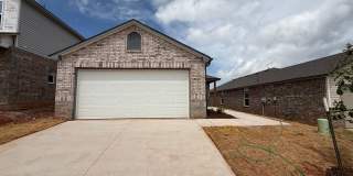 Brand New Luxurious and Spacious 3 Bedroom 2 Bathroom Yukon Public Schools Gallery 1