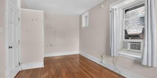 4011 PINE Street Gallery 44