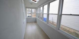 322 JONES Avenue Gallery 7