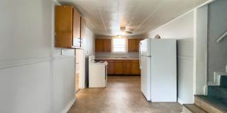*AVAILABLE NOW!* Cozy Three Bedroom Home! Gallery 27