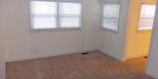 Updated 2 Bedroom Ranch in Graham Heights Gallery 14