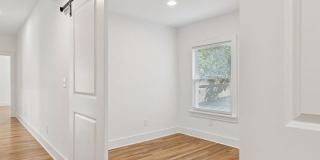 Beautifully Remodeled Home Just Minutes From Downtown Nashville Gallery 31