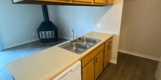 River Walk Apartments Gallery 114