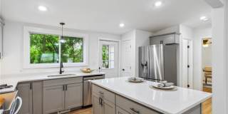 698 Garibaldi Street SW Gallery 11