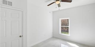 939 19th Street Gallery 22