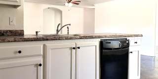 4521 PINE Street Gallery 5