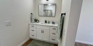 Beautiful 1 Bedroom Unit in Orange Gallery 16
