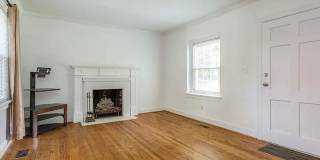 **Wayland Heights Ranch Style Home W/ Private Back Yard** Gallery 10